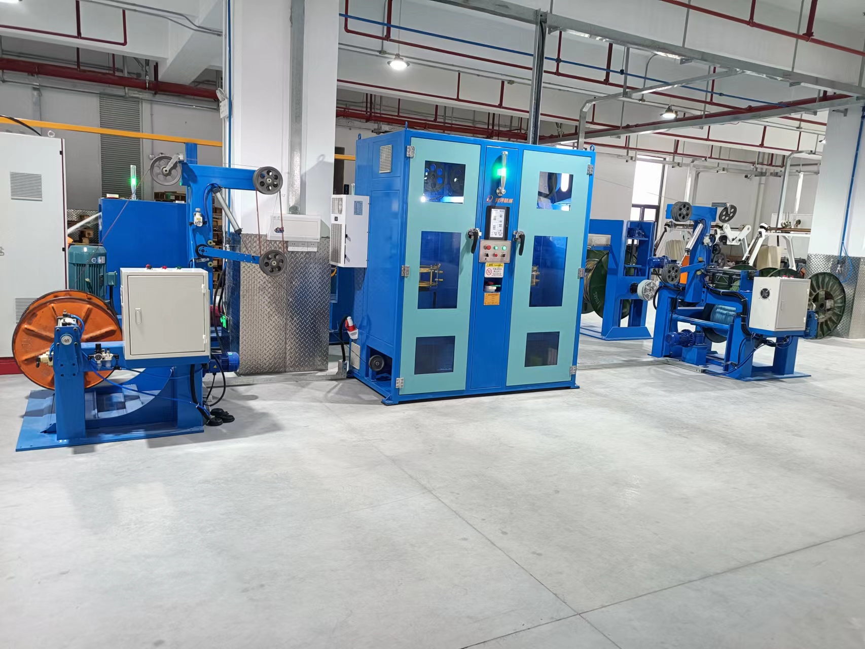 立式雙層伺服包帶機(jī)